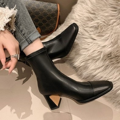 Damen Knöchelstiefel mit nahtlosem Schaft und skulpturalem Blockabsatz Shop Nory