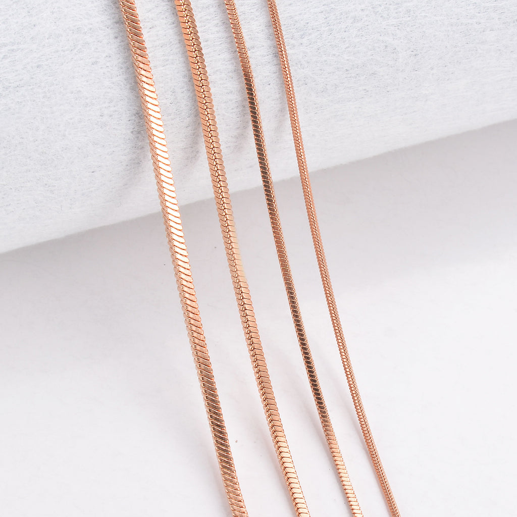 Damen Schmuckkette aus hochwertigem Edelstahl mit edlem Schliff Shop Nory