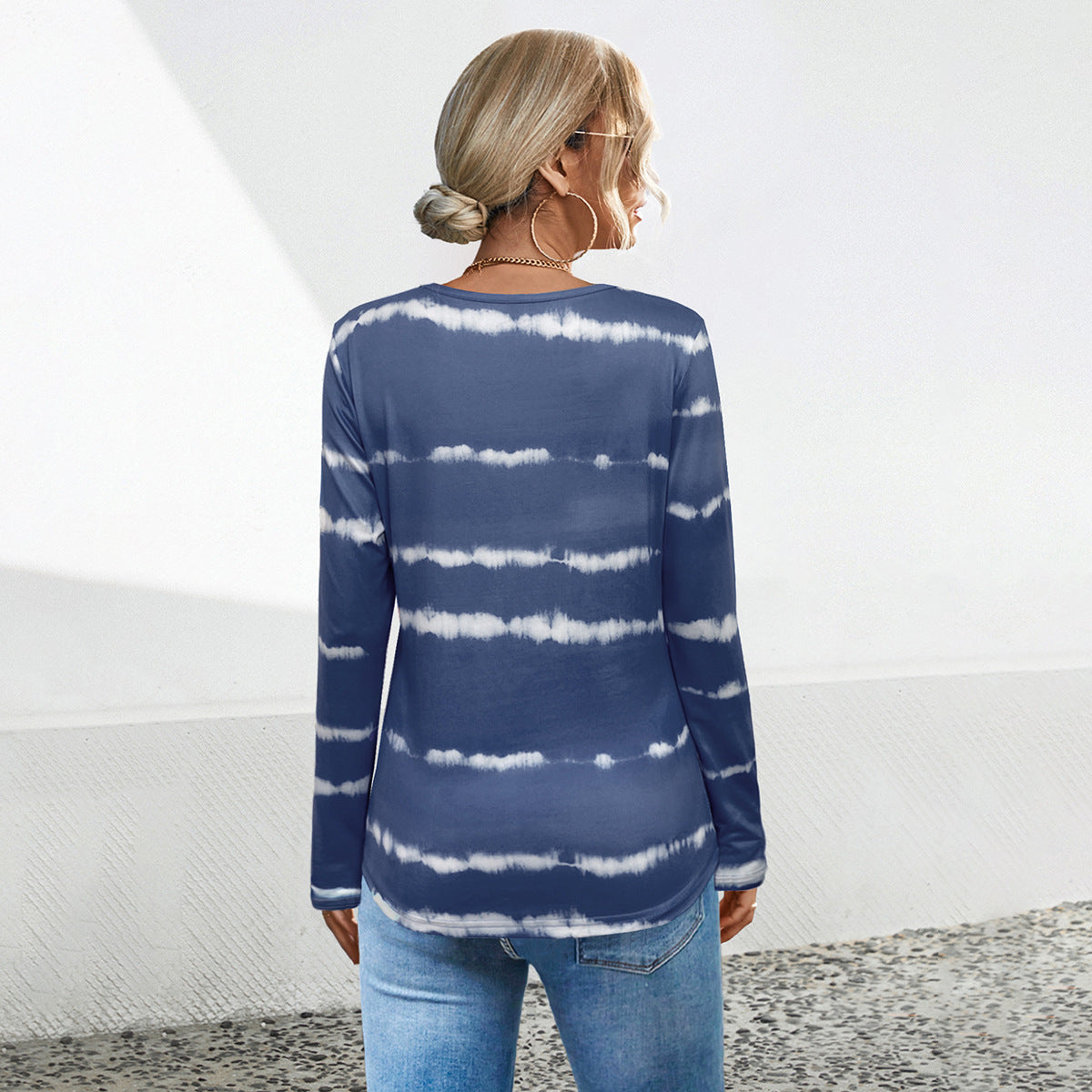 Damen Langarmshirt mit modernem Batikmuster