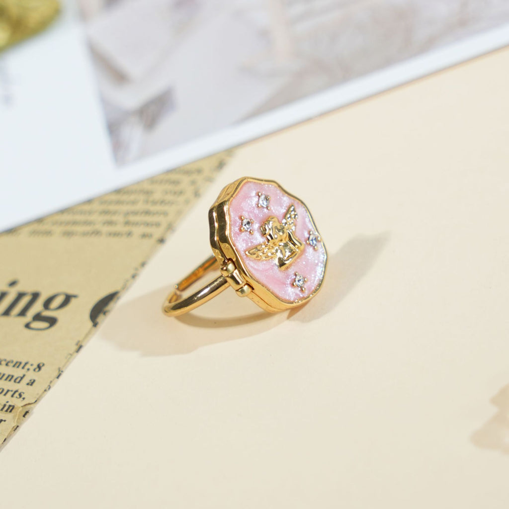 Damenring mit detailverliebtem Engel-Motiv Shop Nory