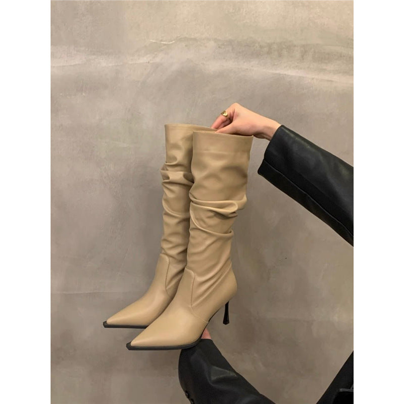 Damen Slouchy kniehohe Stiefel mit spitzer Zehenform und skulpturellem Stiletto-Absatz Shop Nory