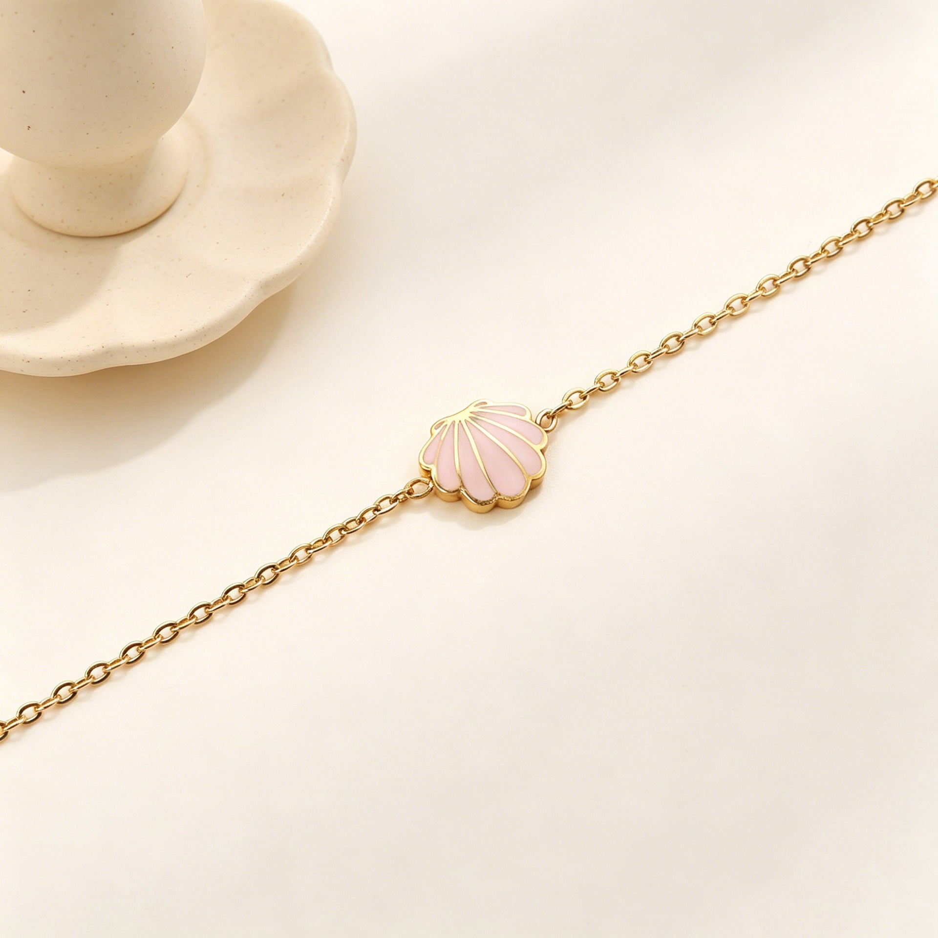 Damen elegante Armkette mit Muschel-Anhänger aus hochwertigem Edelstahl Shop Nory
