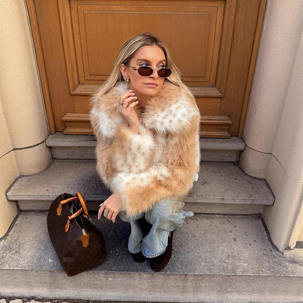 Damen Boxy-Kunstfelljacke mit zweifarbiger Shag-Optik und Umlegekragen Shop Nory