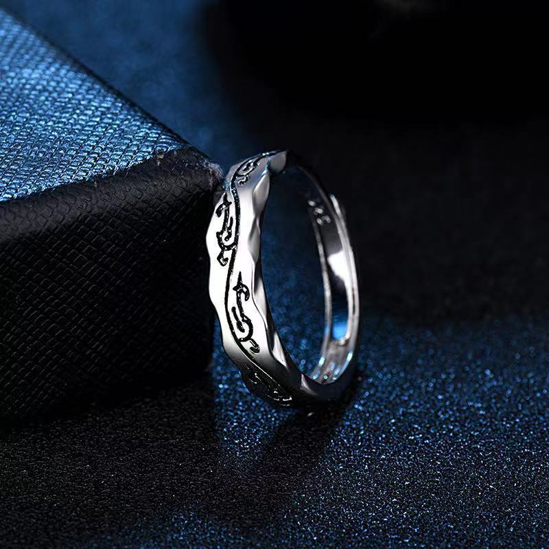 Damen Zierlicher Ring mit kunstvoller geschwungener Gravur Shop Nory