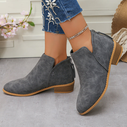 Damen Kurzstiefel mit Fersenreißverschluss, seitlichem Cut-Out und niedrigem Blockabsatz Shop Nory