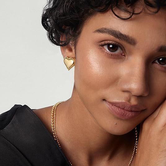 Damen Ohrstecker in Herzform aus hochwertigem Edelstahl Shop Nory