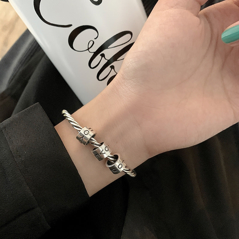 Damenarmreif mit personalisierbaren Buchstabenanhängern Shop Nory