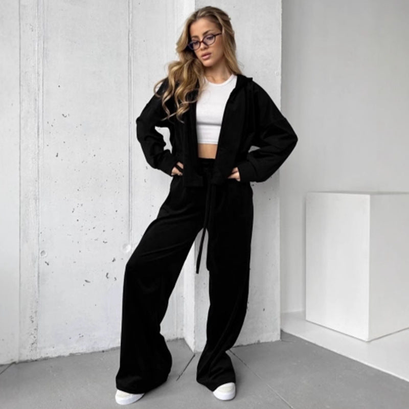 Damen weicher Velours Zweiteiler mit Kapuzenjacke und weiter Jogginghose Shop Nory
