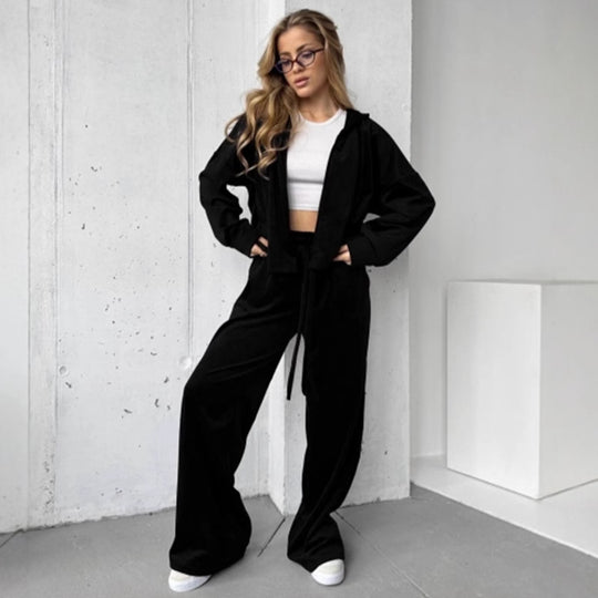 Damen weicher Velours Zweiteiler mit Kapuzenjacke und weiter Jogginghose Shop Nory