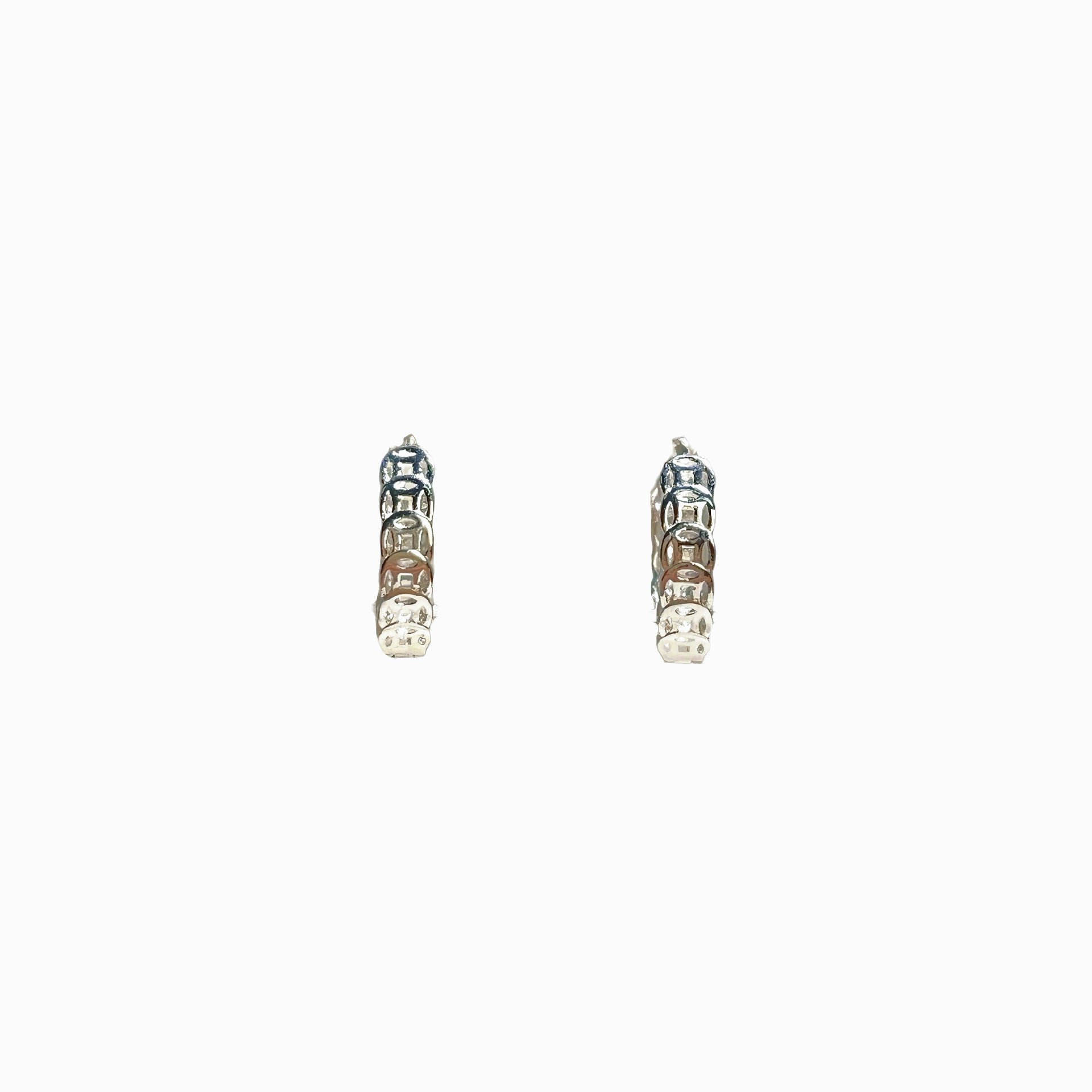 Damen Ohrstecker mit strukturiertem Design Shop Nory