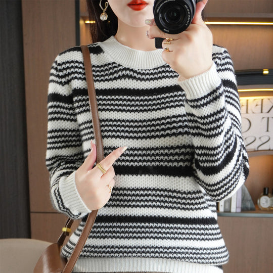 Damen Kuscheliger Streifenpullover aus Mohair‑Optik mit kastiger Passform und Rundhalsausschnitt Shop Nory