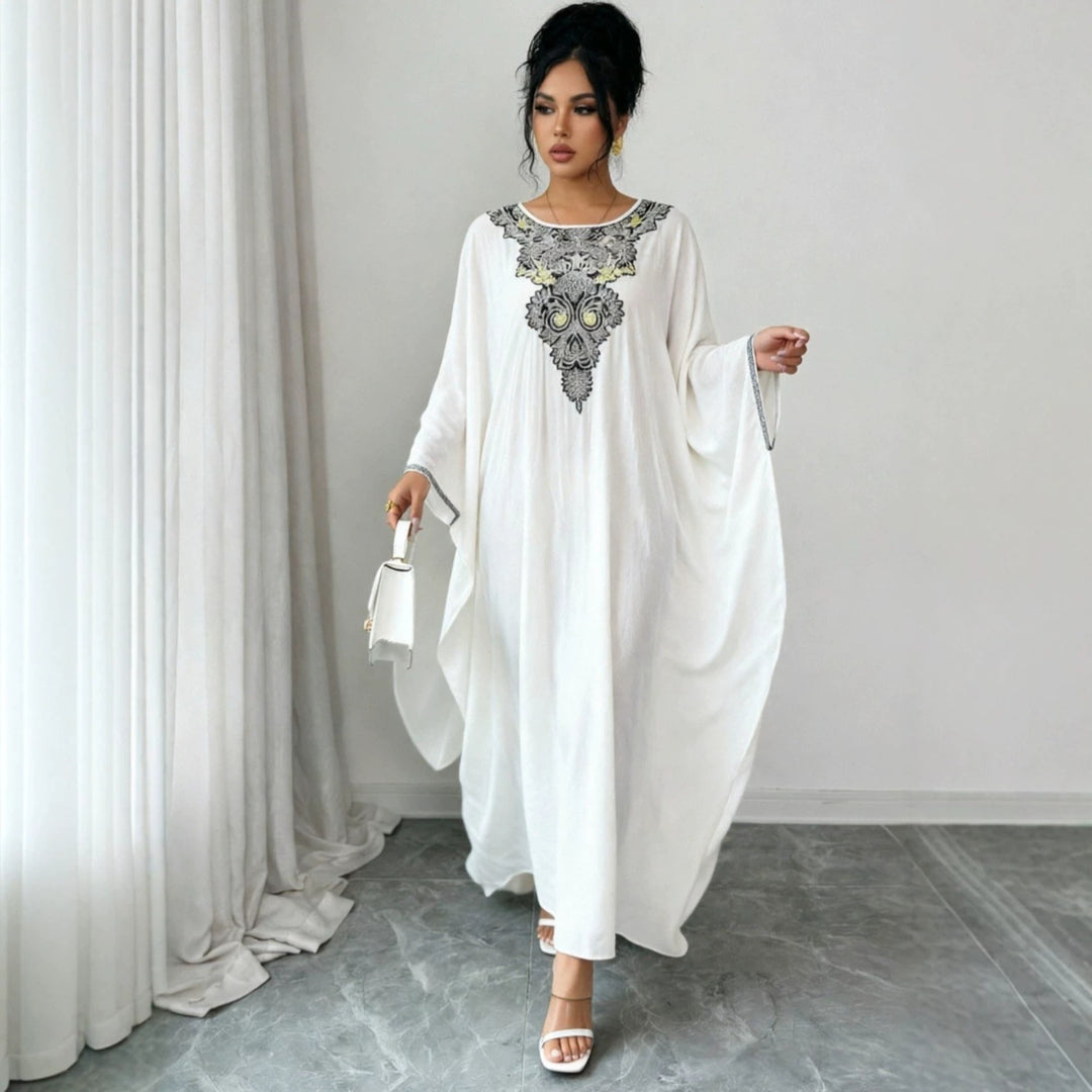 Damen Kaftan-Kleid mit aufwändiger Halsstickerei und weitem Schnitt Shop Nory