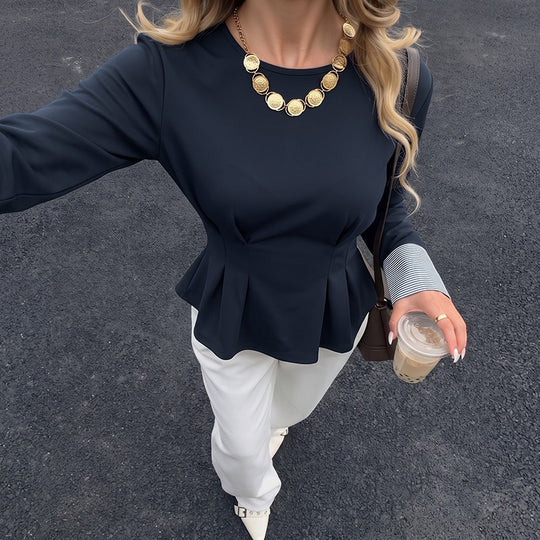 Damen Tailliertes Peplum‑Top mit Kellerfalten, Rundhalsausschnitt und Kontrastbündchen Shop Nory