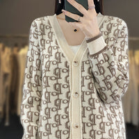Sandbeige