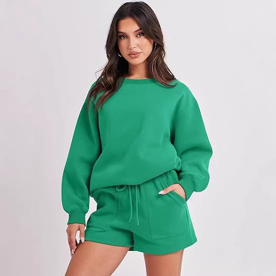 Damen Lässiges Sweatset mit Oversize‑Sweatshirt und hochgeschnittenen Shorts Shop Nory