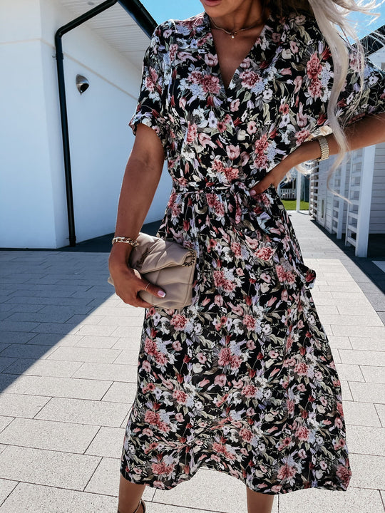 Damen Wickelkleid mit floralem Muster und Taillengürtel