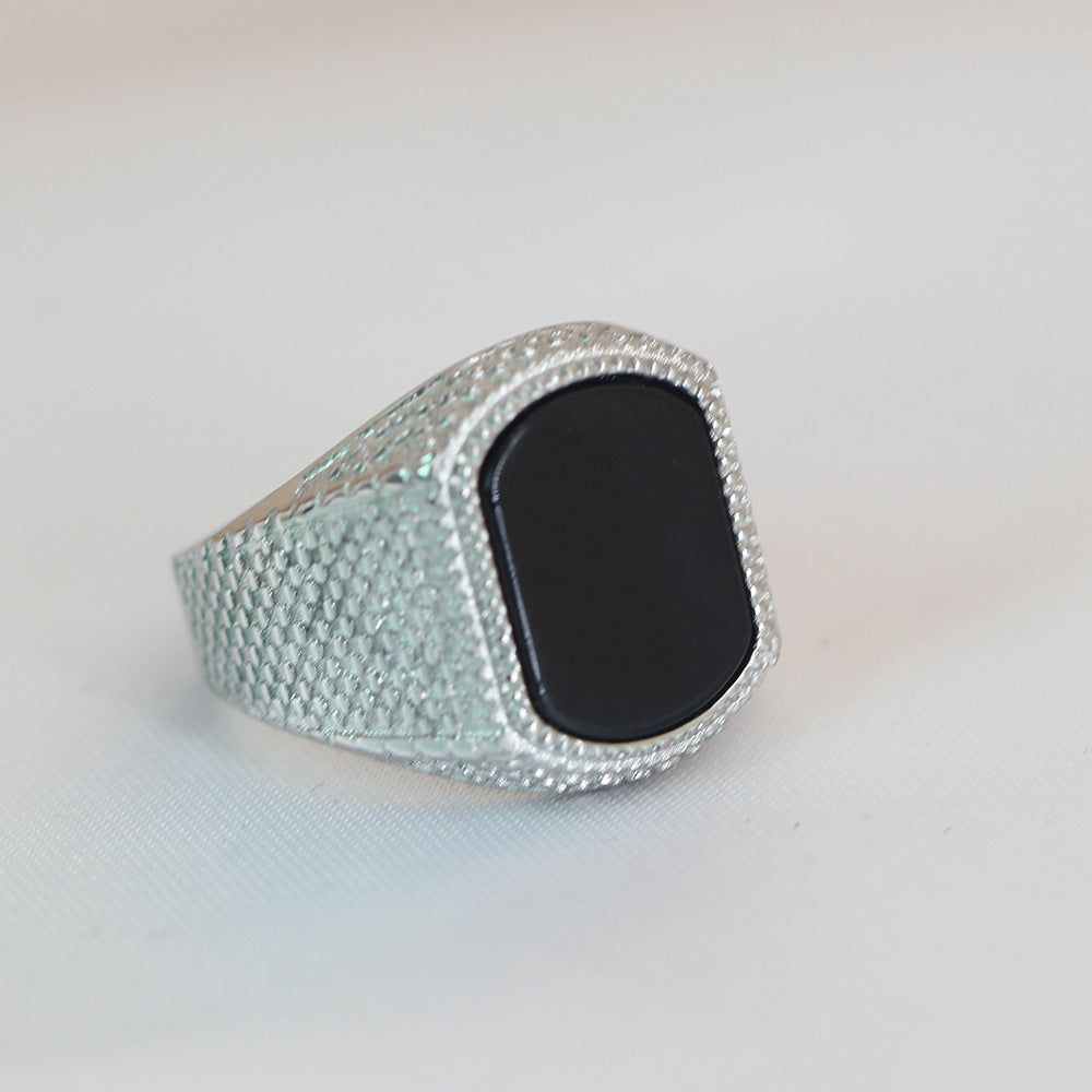 Herren Siegelring mit strukturiertem Oberflächenfinish und markantem Onyx-Einsatz Shop Nory