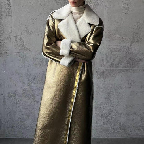 Damen Longline-Mantel aus Metallic‑Material mit Teddyfutter und überschnittener Schulter Shop Nory