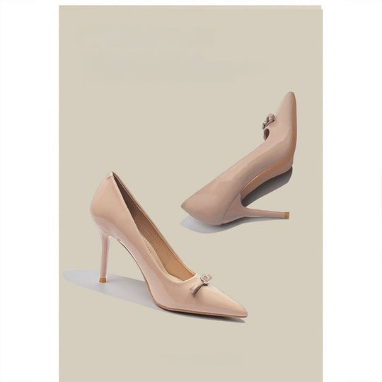 Damen Spitz zulaufende Lack‑Pumps mit hohem Stiletto‑Absatz und Kristall‑Schleifenapplikation Shop Nory