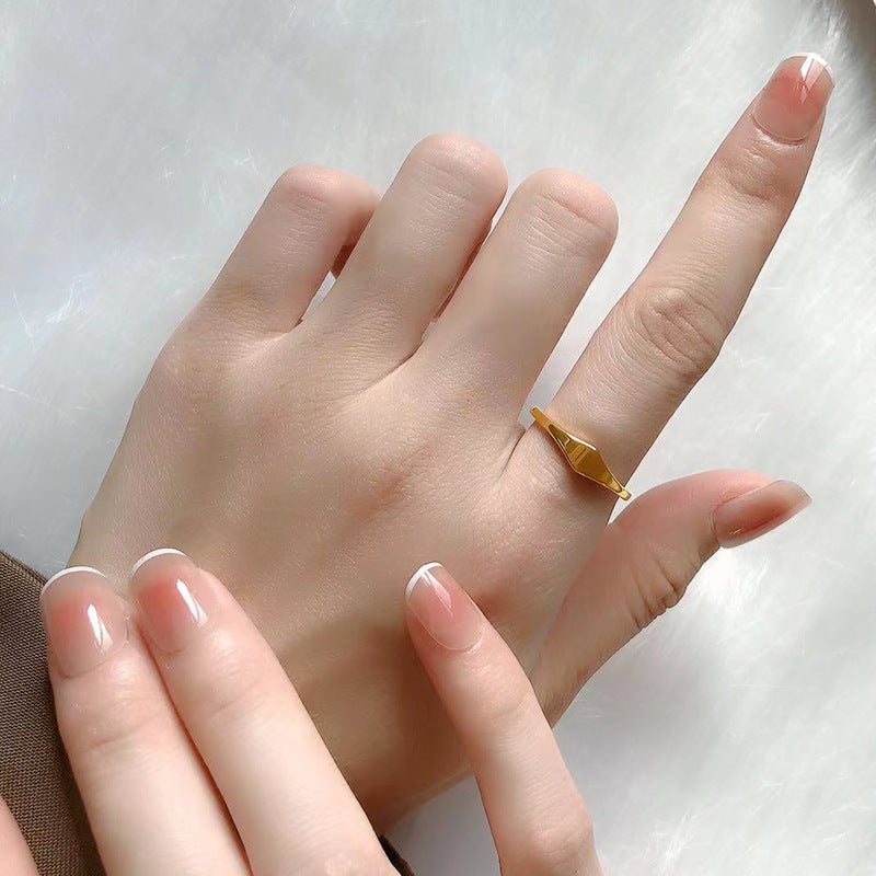 Damen minimalistischem Ring mit geschwungener und polierter Oberfläche Shop Nory