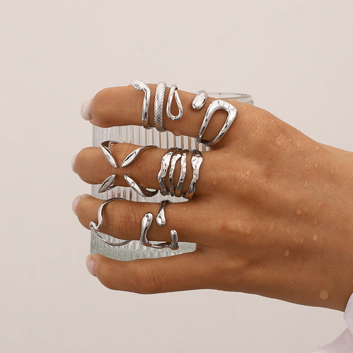 Damen Offener Ring mit modernem, geschwungenem Design und Zirkonia-Akzent Shop Nory