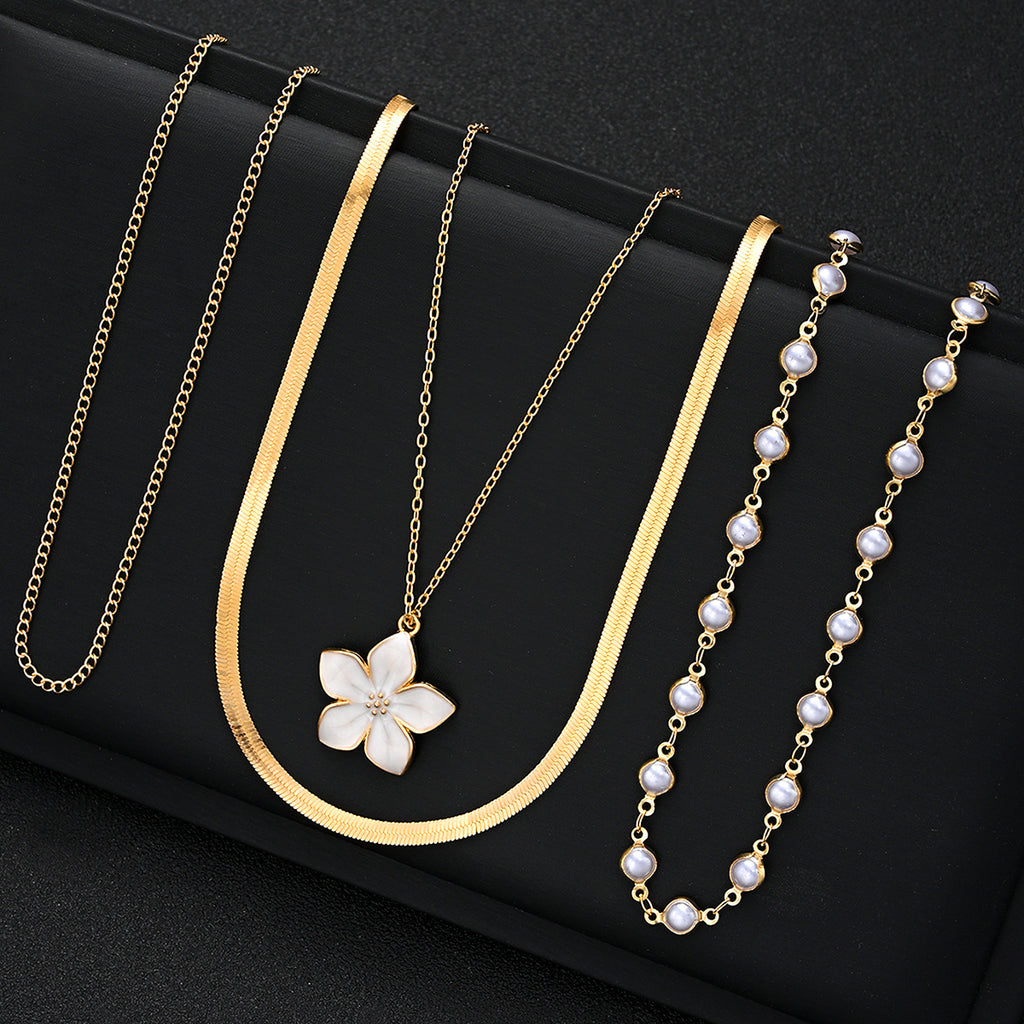 Damen elegante mehrsträngige Perlen-Halskette mit floralen Elementen Shop Nory