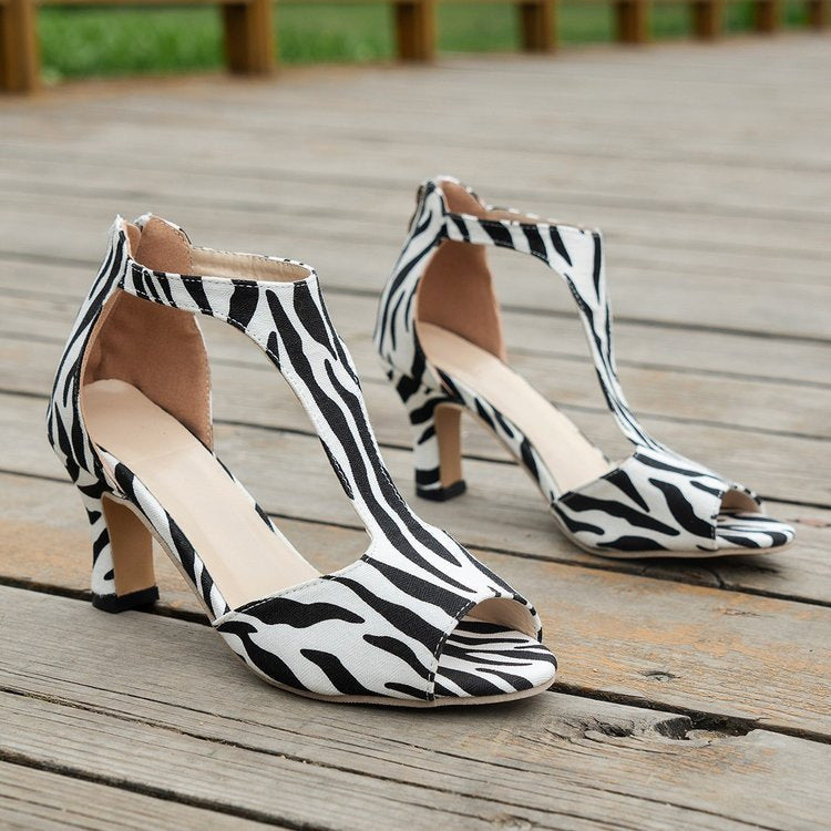 Damen Absatzsandalen mit offenen Riemen und modischem Schnürdesign