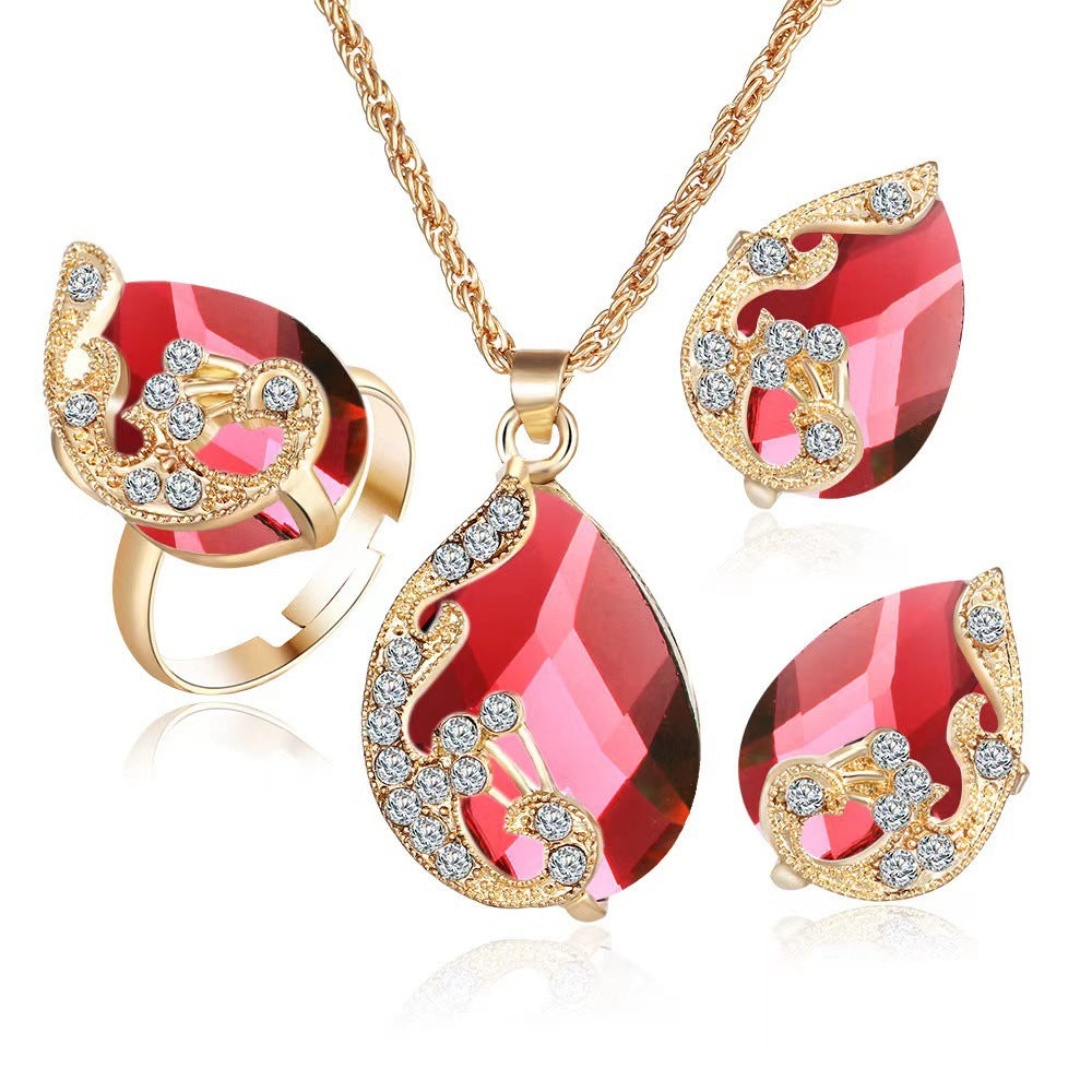 Tropfen facettiertes Kristall Anhänger Halskette Ring und Stud Ohrringe Set