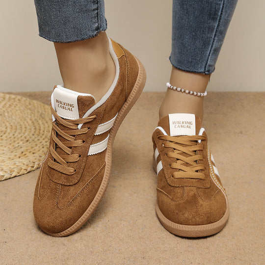 Damen Retro-Sneaker aus Veloursimitat mit gumähnlicher Laufsohle Shop Nory