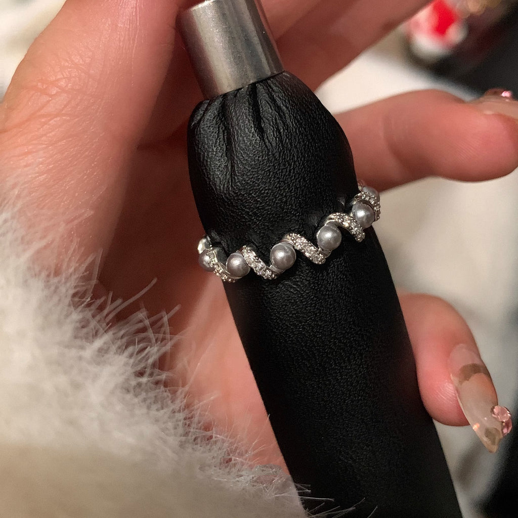 Damenring mit elegantem Perlen- und Zirkonia-Design Shop Nory