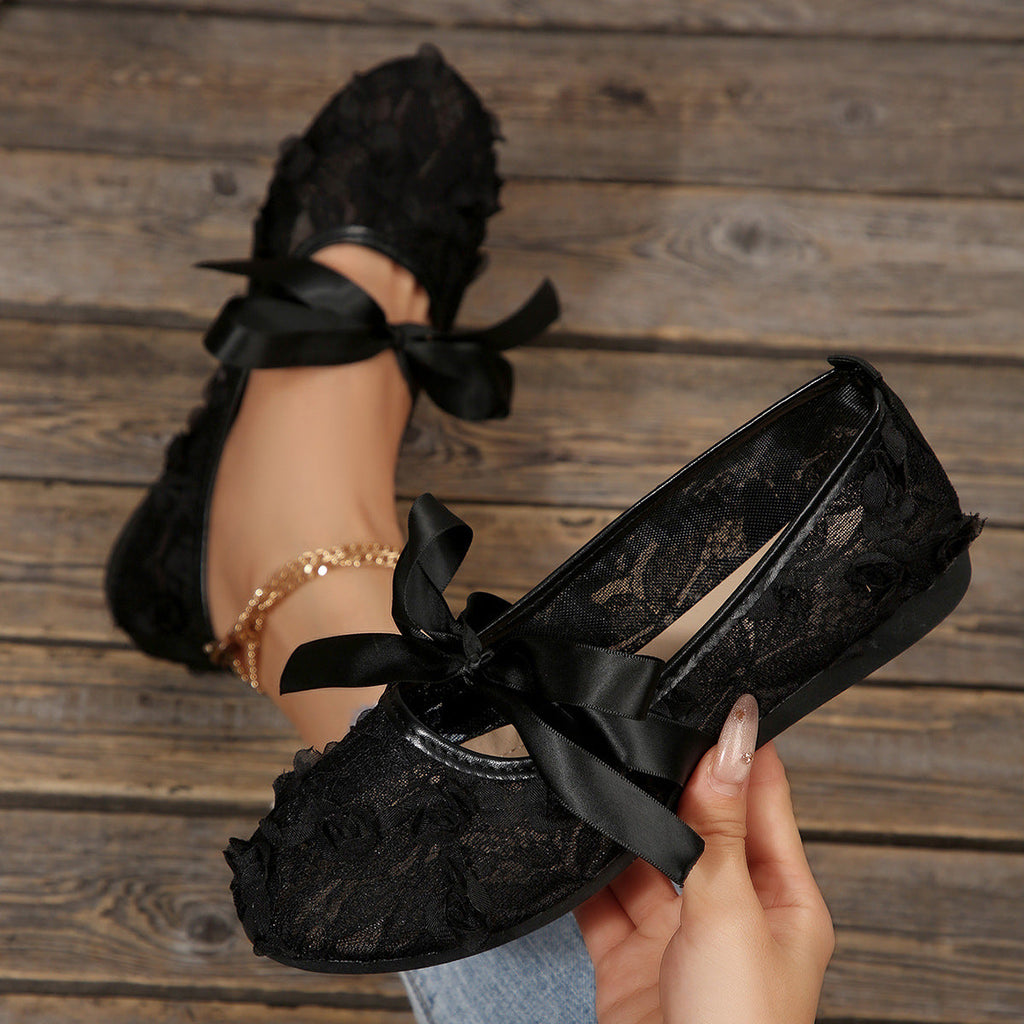 Damen Elegante Spitzenschuhe mit dekorativen Schleifen und funkelnden Akzenten