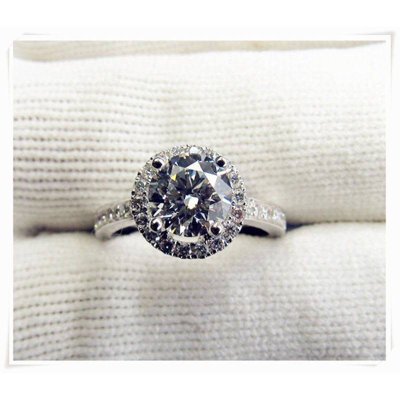 Damen luxuriöser Solitär-Diamantring mit glänzender Zirkonia-Fassung Shop Nory
