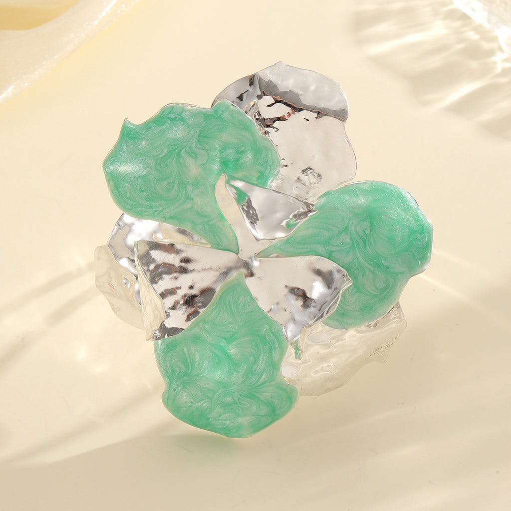 Damen Blütenförmiger Ring aus glänzendem Metall und hochwertigem Epoxidharz Shop Nory