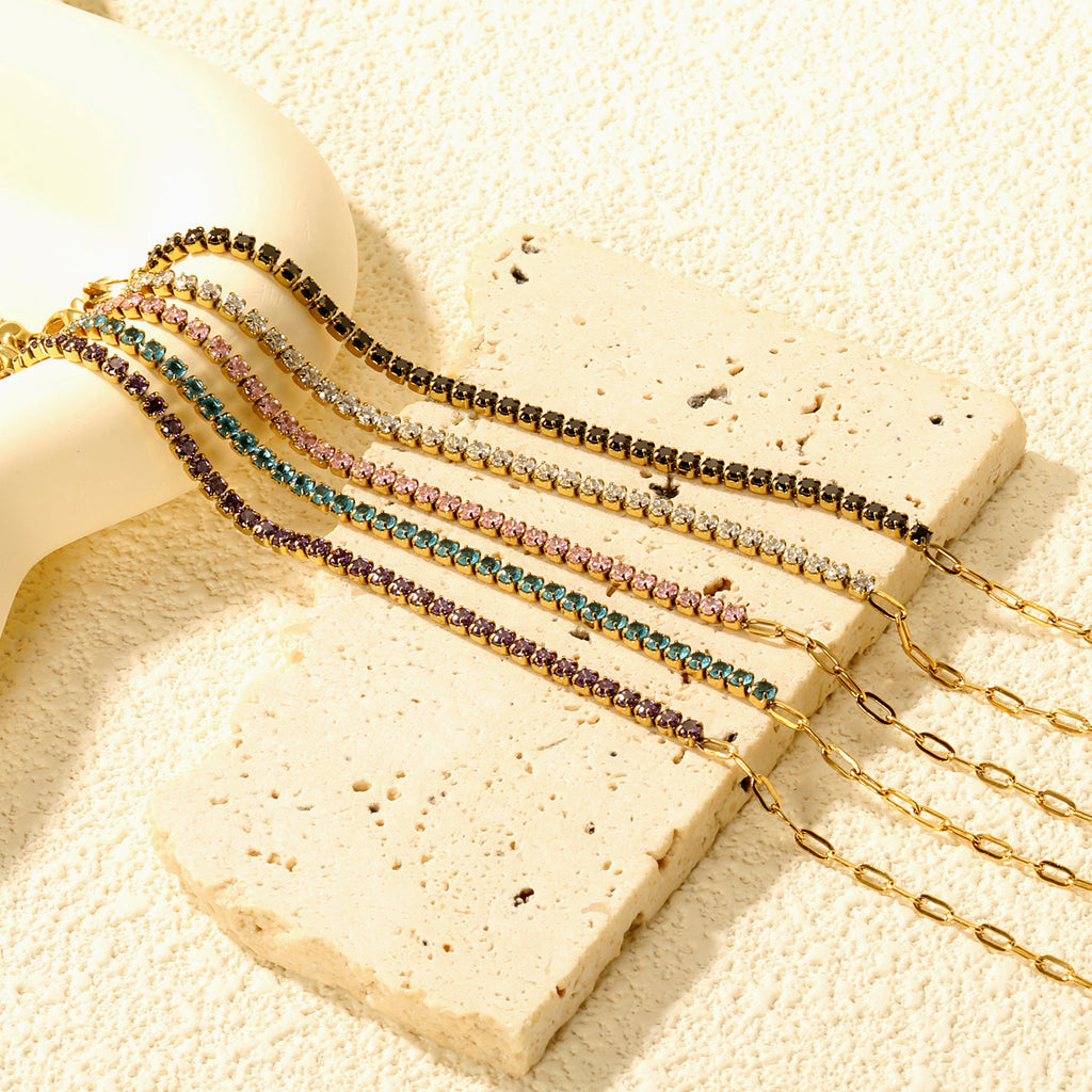 Damen Armband mit funkelnden Zirkonia und verstellbarem Design Shop Nory