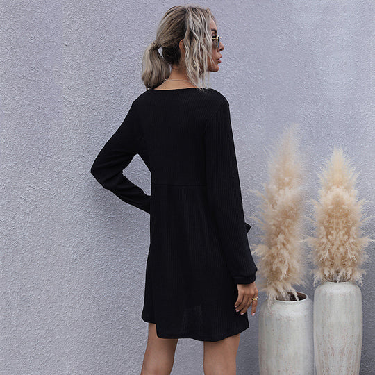 Damen Strick-Kurzkleid mit V‑Ausschnitt, Knopfleiste und Eingrifftaschen Shop Nory
