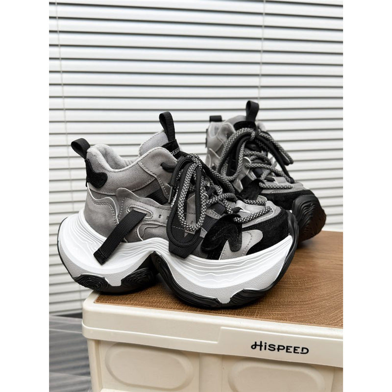 Damen Chunky Plateau-Sneaker mit mehrlagiger sculpted Sohle und Wildleder‑Mesh‑Details Shop Nory