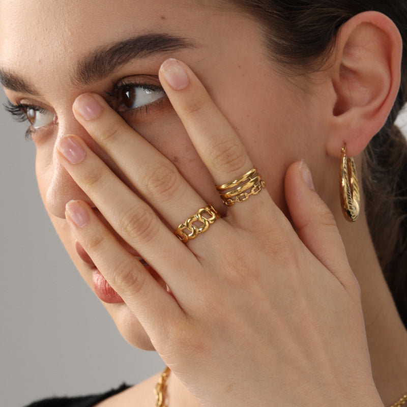 Damen Verstellbarer Armband mit emotionalem „Liebe“ Schriftzug aus hochwertigem Edelstahl mit goldfarbener Beschichtung Shop Nory