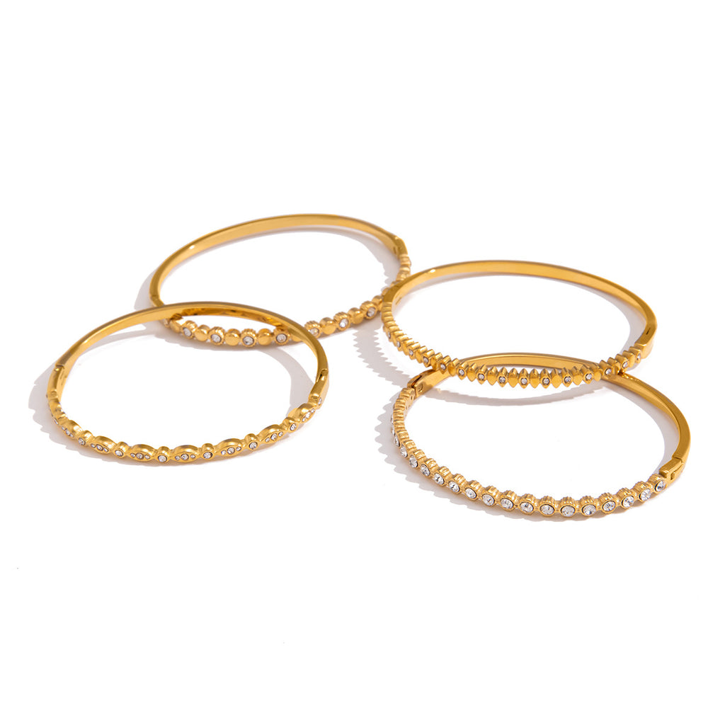 Damen Armreif mit filigranem Blumendesign aus hypoallergenem Edelstahl Shop Nory