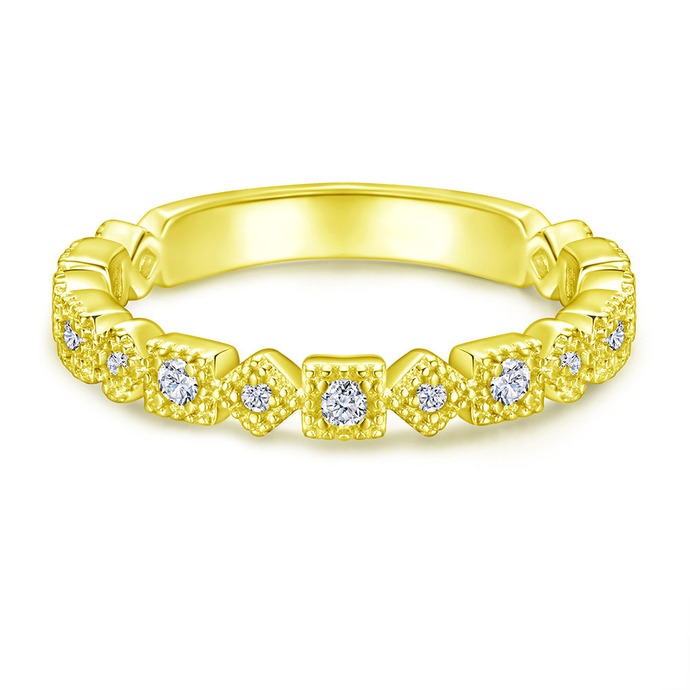 Damen Ring mit funkelnden Zirkonia-Steinen und elegantem Design Shop Nory