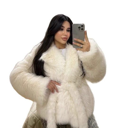 Damen Kurzmantel aus langflorigem Faux-Fur mit taillierendem Bindegürtel Shop Nory