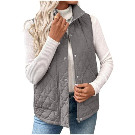 Damen Steppweste mit hohem Stehkragen, Doppelverschluss und geschwungenem Saum Shop Nory