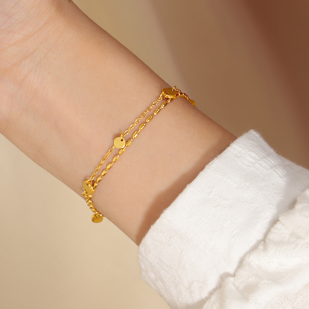 Damen elegantes Armband mit Herzen und feinen Details Shop Nory