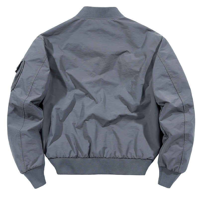 Herren leichter Nylon-Bomber im Utility-Look mit Mehrfachtaschen und Rippbündchen Shop Nory
