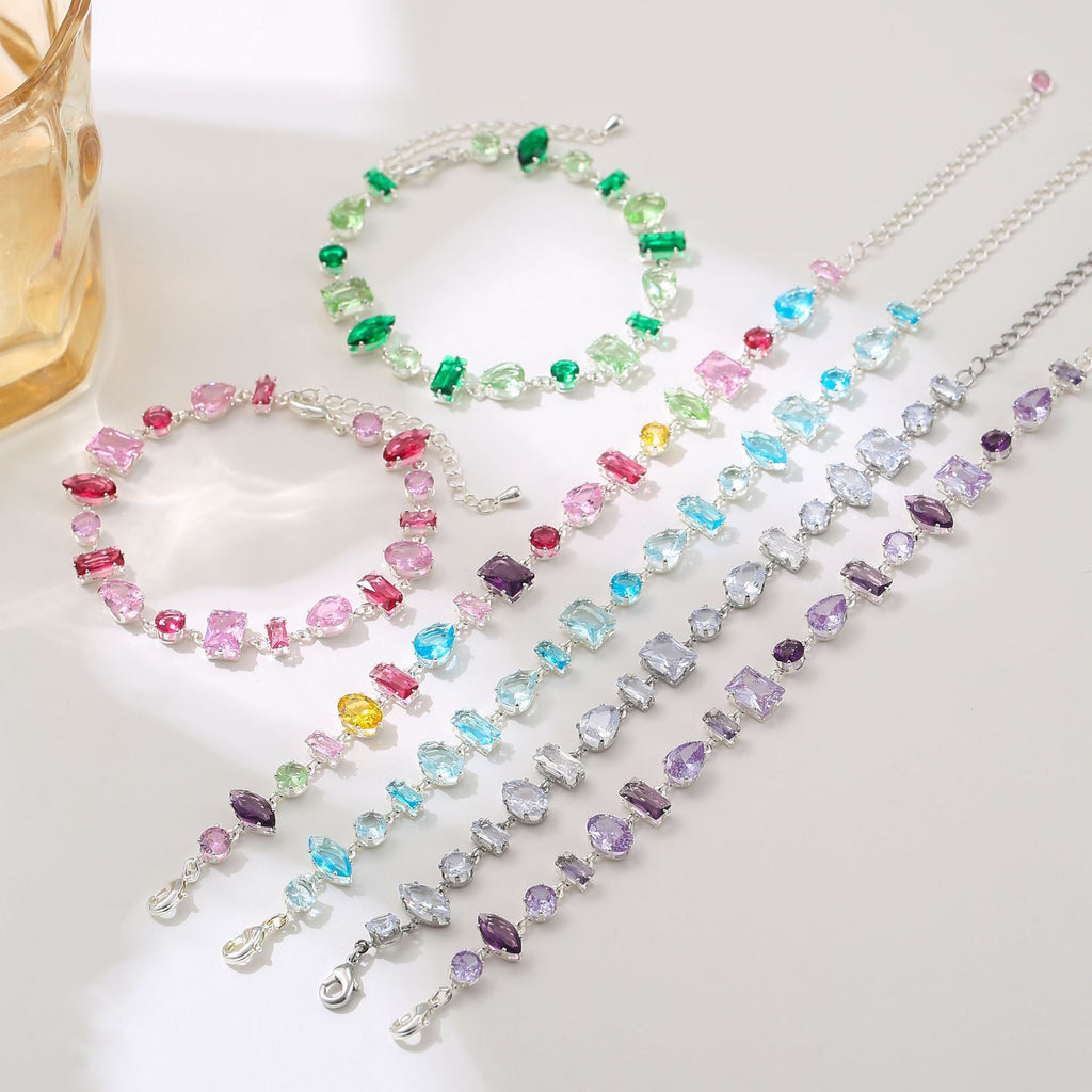 Kristallbesetztes Armband mit Verstellbarer Gliederkette