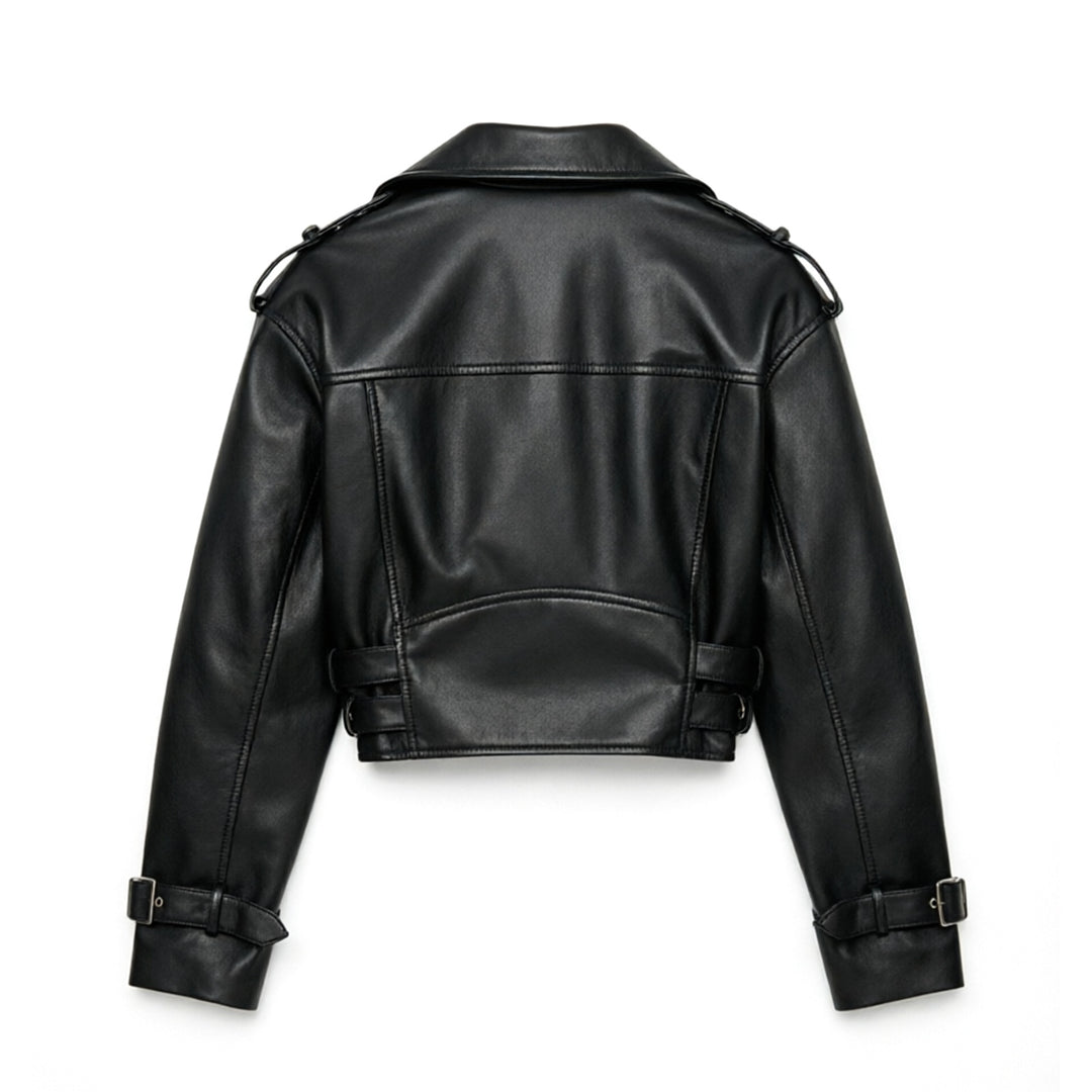 Damen kurz geschnittene taillierte Bikerjacke aus Kunstleder mit Doppeltaillengürtel, Epauletten und Zipperdetails Shop Nory