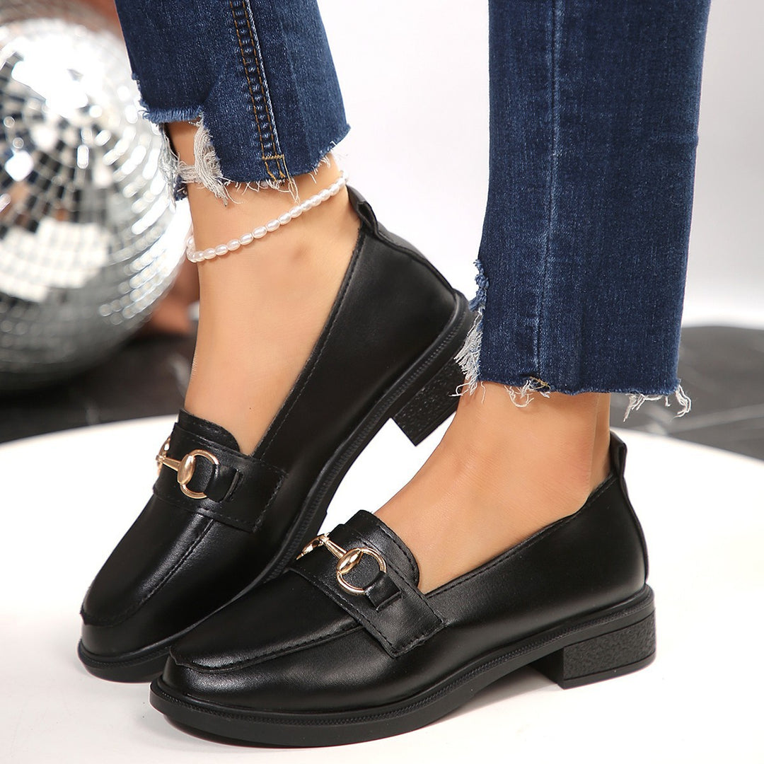 Damen Lackleder-Plateau-Loafer mit goldener Horsebit-Detail und niedrigem Blockabsatz Shop Nory