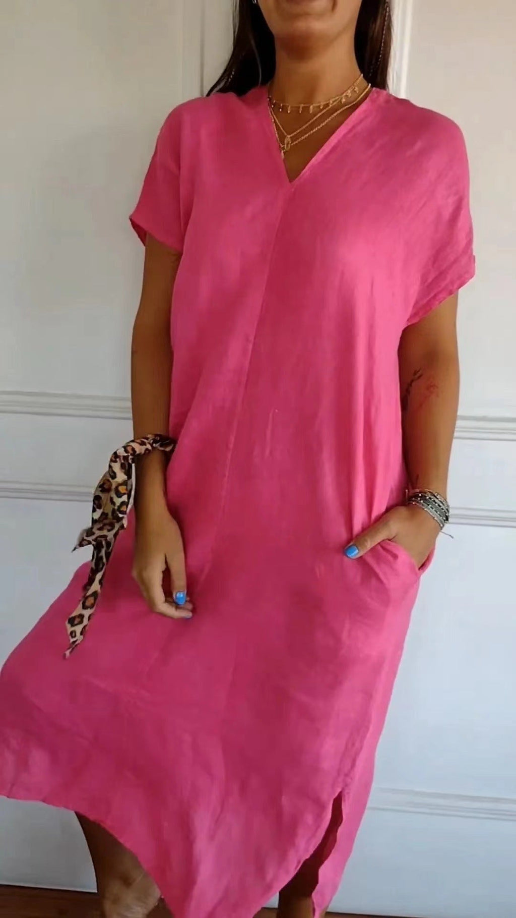 Damen lässiges V-Ausschnitt Kleid mit praktischen Taschen