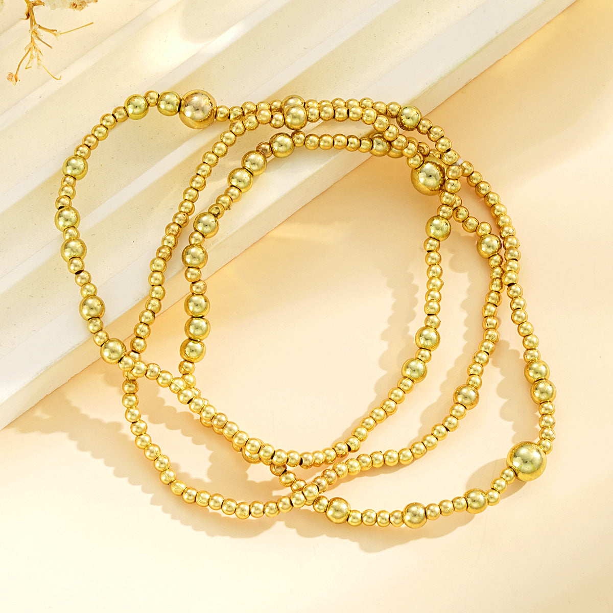 Damen Armreif-Set mit eleganten Kugeldetails Shop Nory