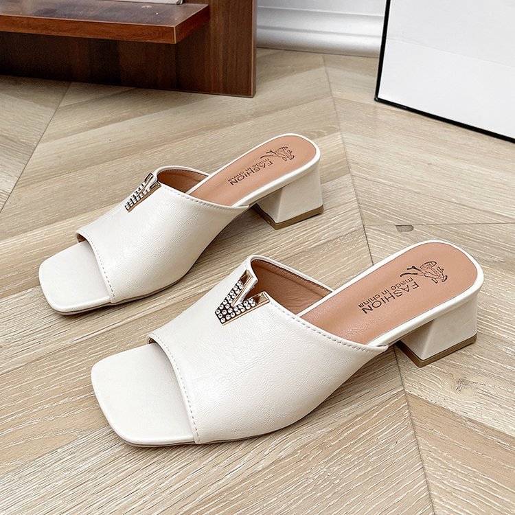 Damen elegante Pantoletten mit Schmuckdetails Shopnory