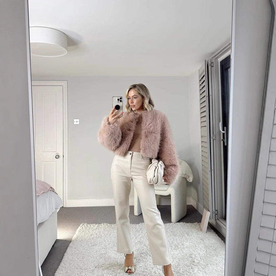 Damen Kurz geschnittene Shaggy-Faux-Fur Jacke mit kastiger Silhouette und extraweichem Hochflor Shop Nory